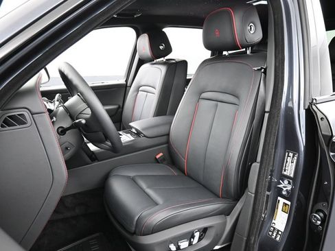 Certified 2024 Rolls-Royce Cullinan Black Badge AWD/4WD image 5