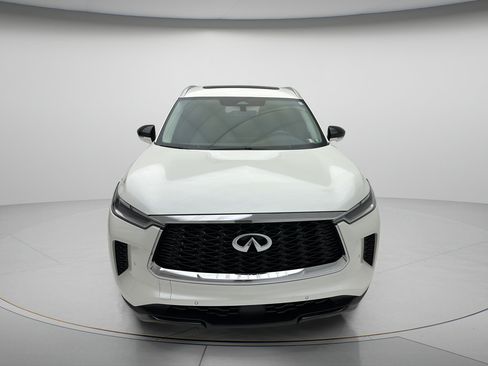 Used 2024 INFINITI QX60 Luxe AWD/4WD image 2