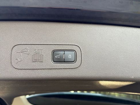 Used 2023 Lincoln Aviator Reserve w/ Equipment Group 201A image 19