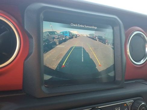 Used 2019 Jeep Wrangler Unlimited Rubicon AWD/4WD image 11
