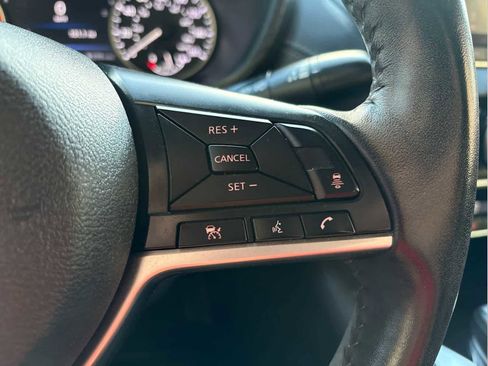 Used 2020 Nissan Sentra SV FWD image 26