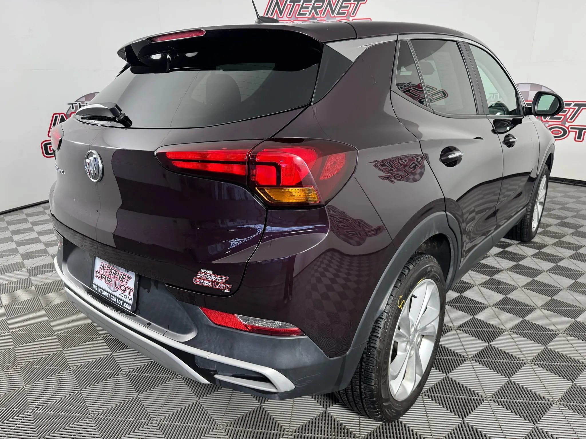 Used 2021 Buick Encore GX Preferred w/ Cold Weather Comfort Package AWD/4WD image 28