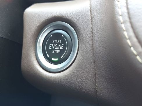 Used 2021 Chevrolet Tahoe High Country w/ Premium Package image 27