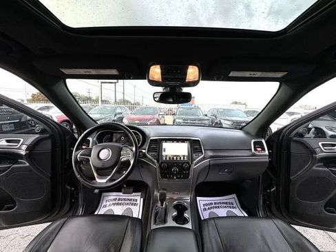 Used 2018 Jeep Grand Cherokee Limited image 18