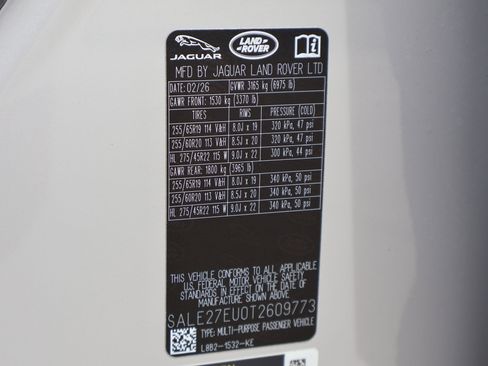 New 2026 Land Rover Defender 110 X-Dynamic SE AWD/4WD image 20