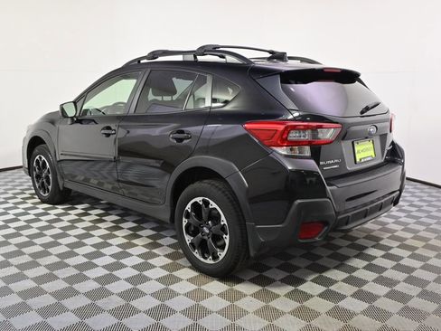 Used 2021 Subaru Crosstrek 2.0i Premium w/ Moonroof Package image 3