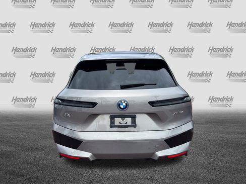 Used 2024 BMW iX xDrive50 w/ Sport Package AWD/4WD image 9