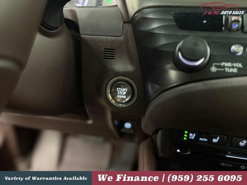Used 2019 Lexus ES 350 w/ Premium Package FWD image 24