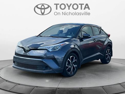 Used 2019 Toyota C-HR XLE FWD image 1