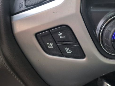 Used 2018 GMC Sierra 1500 SLT AWD/4WD image 21