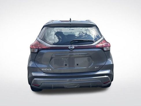 Used 2023 Nissan Kicks SV FWD image 6