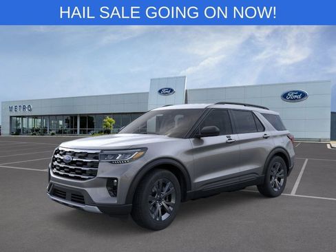 New 2026 Ford Explorer Active w/ Active Comfort Package image 1