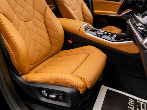 Used 2024 BMW X5 sDrive40i w/ M Sport Package image 32