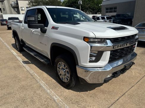 Used 2023 Chevrolet Silverado 2500 LT w/ Convenience Package AWD/4WD image 9