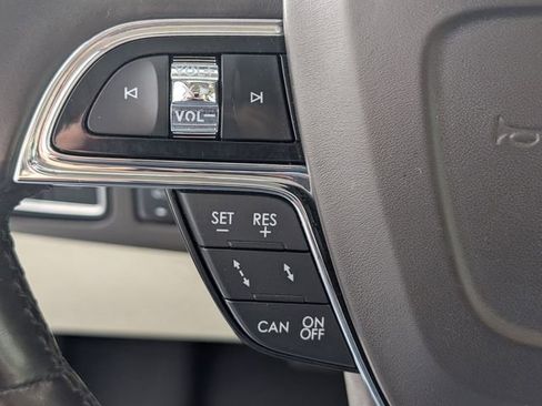 Used 2021 Lincoln Navigator L Black Label image 16