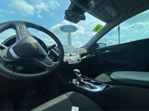 Used 2023 Chevrolet Malibu RS w/ LPO, Floor Liner Package FWD image 16