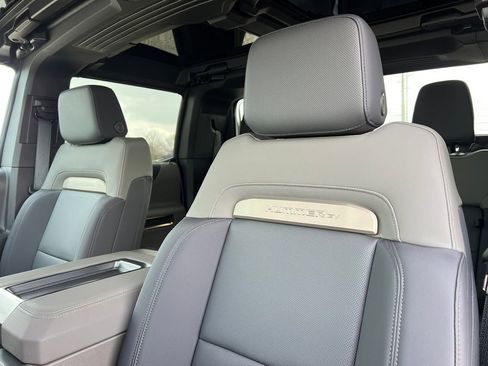 New 2025 GMC Hummer EV 3X w/ Battery Pack, 24 Module Pack image 18