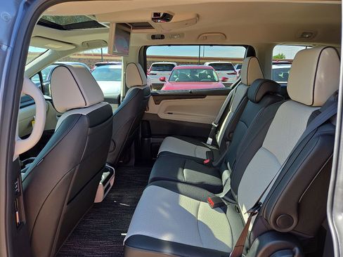 New 2026 Honda Odyssey Elite image 8