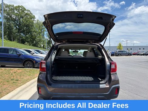 Used 2019 Subaru Outback 2.5i Premium w/ Popular Package #2 AWD/4WD image 8