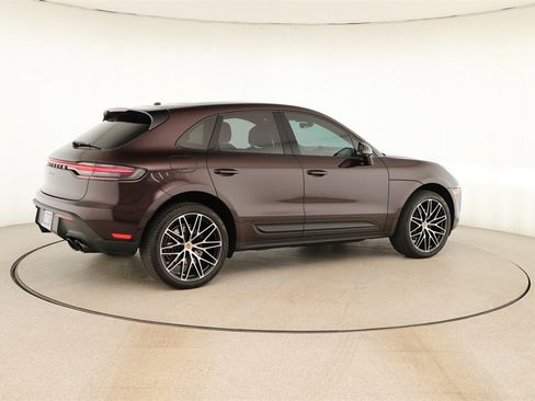 Used 2023 Porsche Macan Turbo image 7
