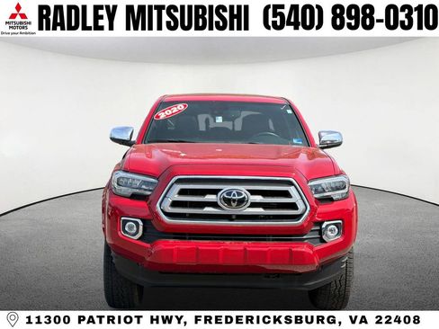 Used 2020 Toyota Tacoma Limited image 21