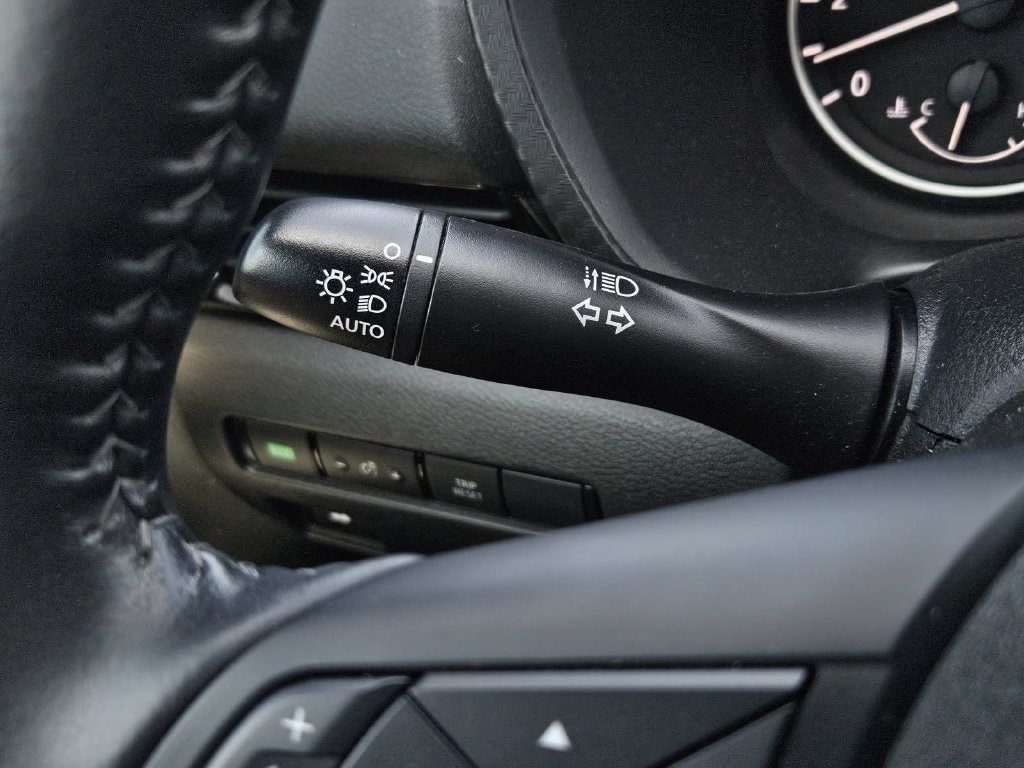 Certified 2022 Nissan Sentra SV w/ All-Weather Package FWD image 25