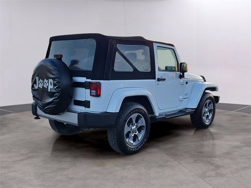 Used 2017 Jeep Wrangler Sahara w/ Connectivity Group image 4