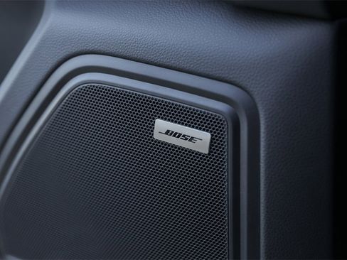 Certified 2025 Porsche Macan image 22