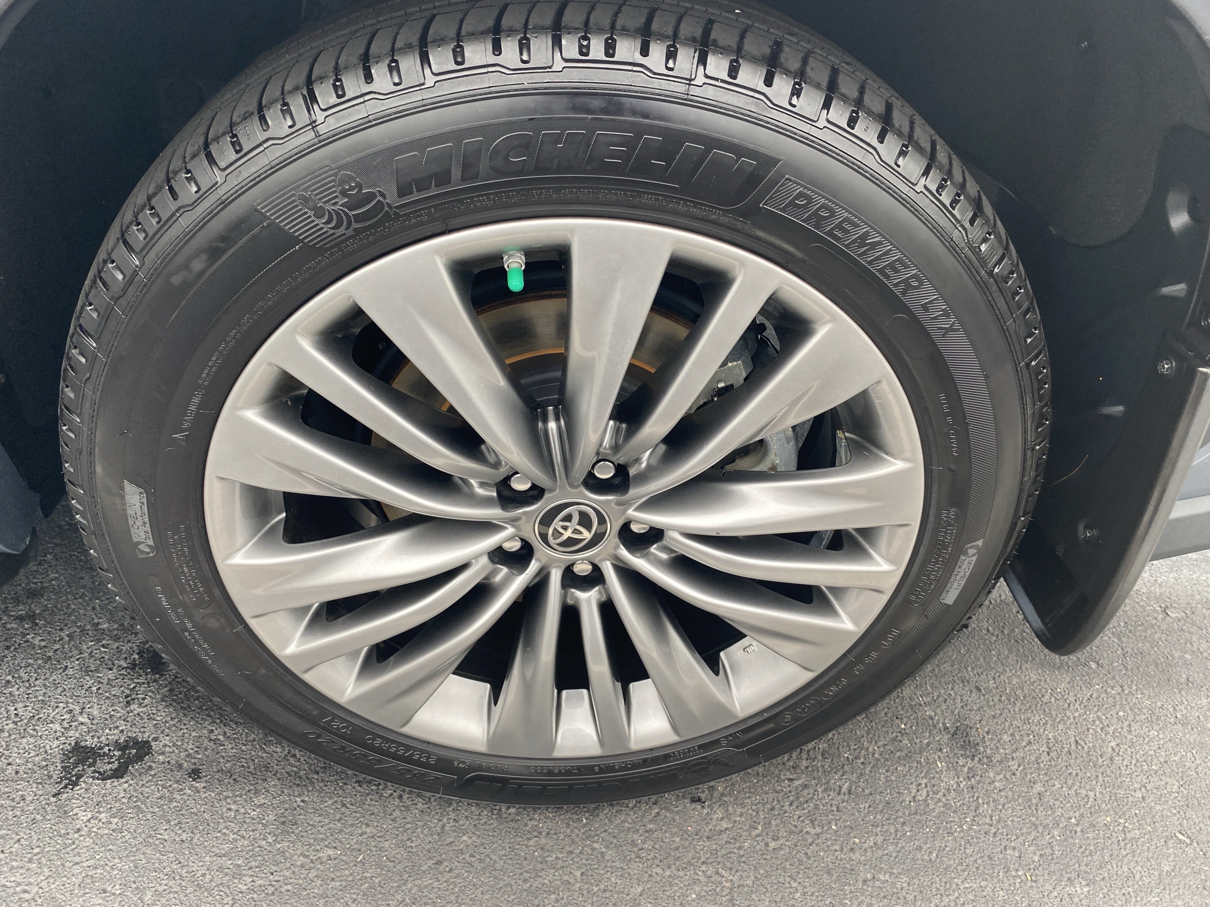 Certified 2021 Toyota Highlander Platinum AWD/4WD image 54