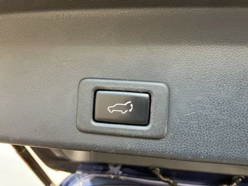 Used 2019 Subaru Ascent Limited AWD/4WD image 13