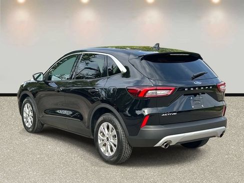 Certified 2023 Ford Escape Active w/ Cold Weather Package FWD image 7
