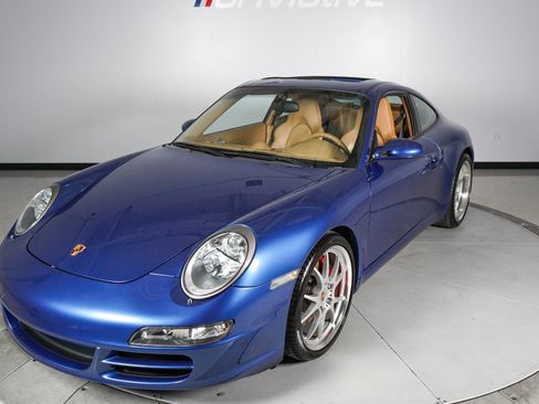 Used 2005 Porsche 911 Carrera S RWD image 2