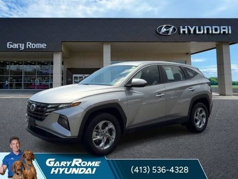 Used 2024 Hyundai Tucson SE AWD/4WD image 4