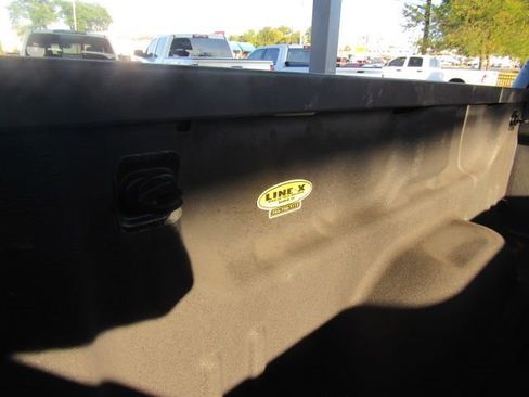 Used 2018 GMC Sierra 1500 SLE image 15