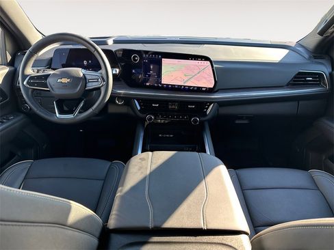 Used 2025 Chevrolet Tahoe Premier image 10