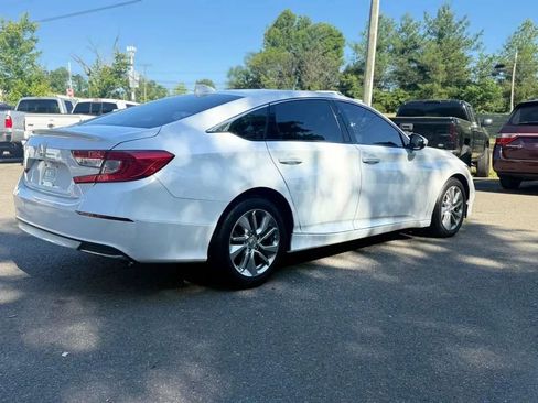 Used 2018 Honda Accord LX image 7