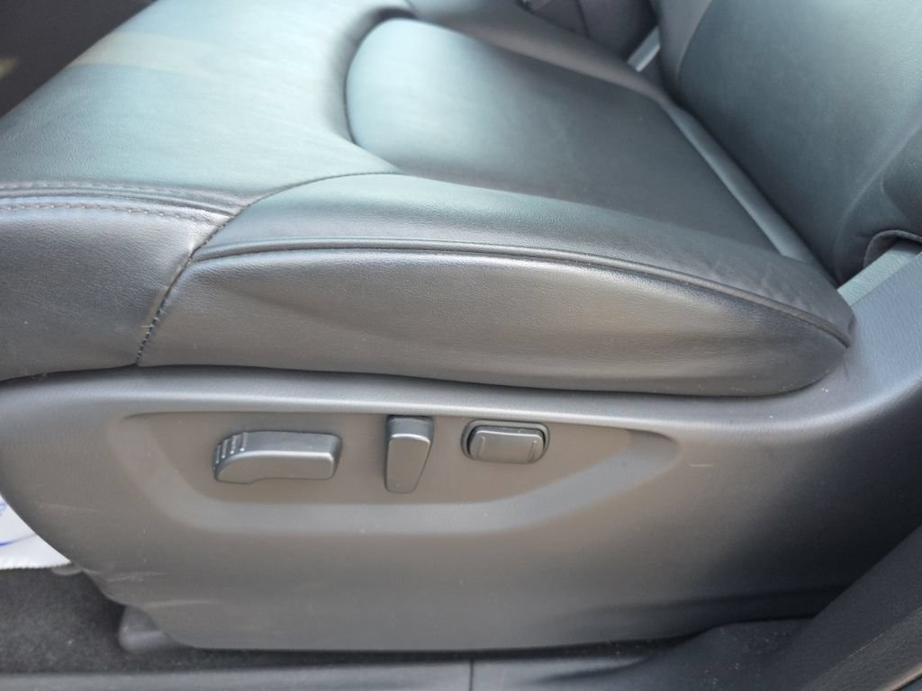 Used 2024 Nissan Armada SV AWD/4WD image 16