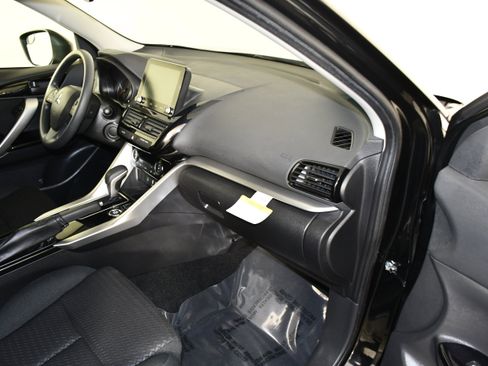 Used 2024 Mitsubishi Eclipse Cross LE AWD/4WD image 40