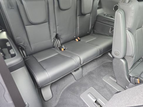 New 2026 Subaru Ascent Limited image 19