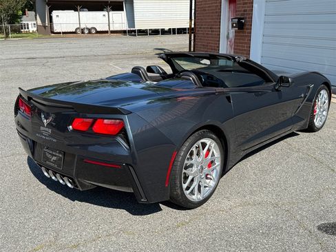 Used 2019 Chevrolet Corvette Stingray Convertible w/ 1LT RWD image 37