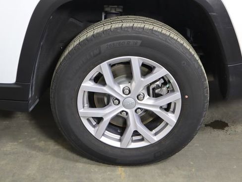 Used 2022 Jeep Grand Cherokee L Limited AWD/4WD image 48