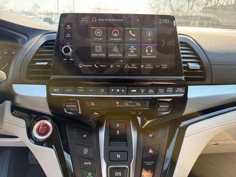 New 2026 Honda Odyssey Touring image 18