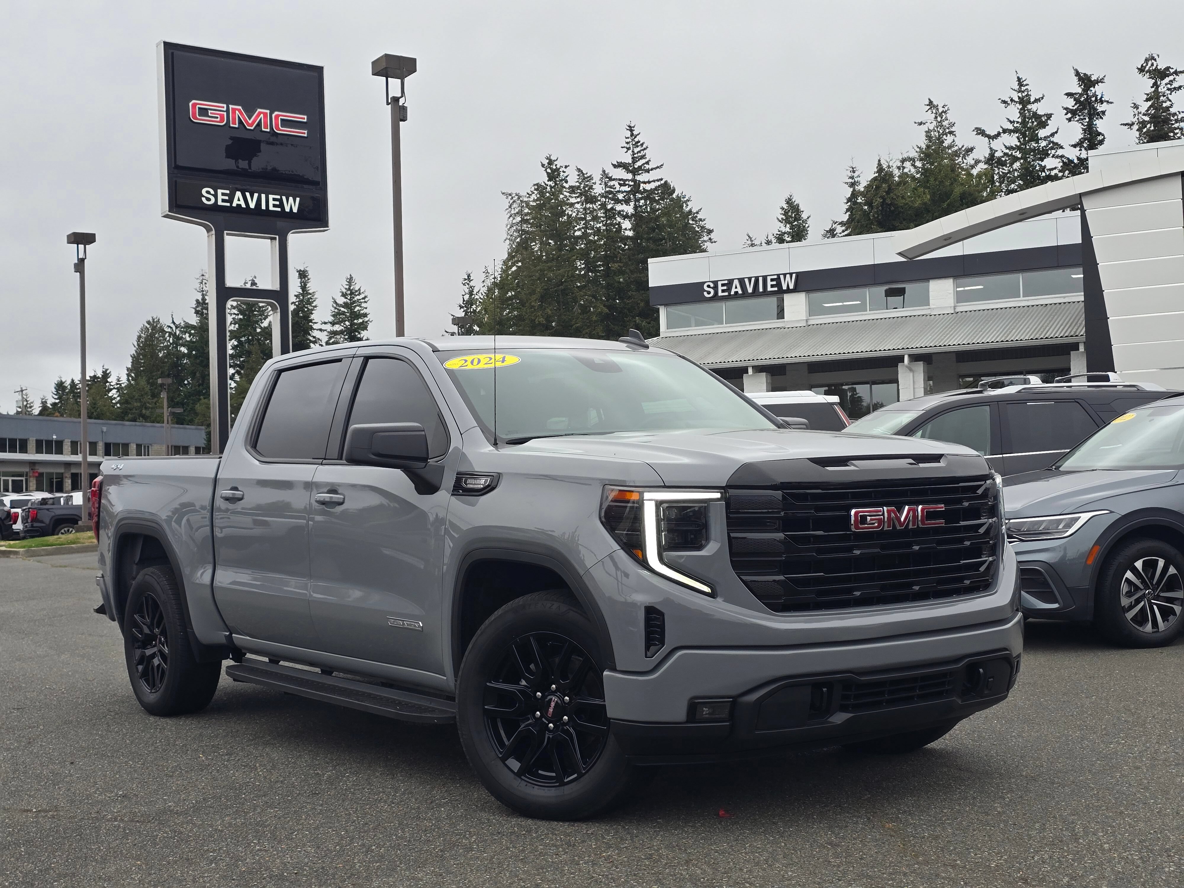Used 2024 GMC Sierra 1500 Elevation AWD/4WD image 1