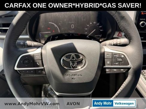 Used 2025 Toyota Sienna XLE FWD image 22
