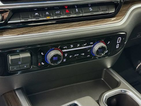 New 2026 Chevrolet Silverado 1500 LT w/ Z71 Off-Road Package AWD/4WD image 17