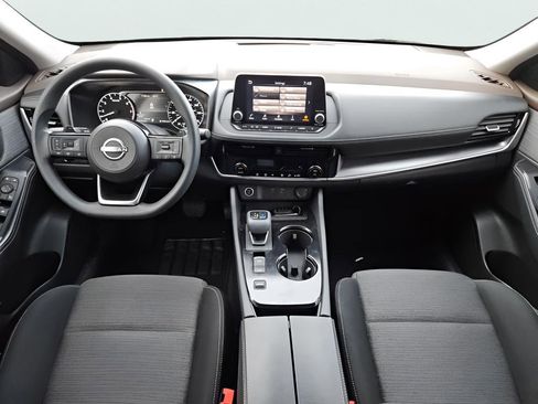 Used 2022 Nissan Rogue SV image 30