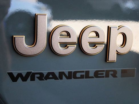 Used 2025 Jeep Wrangler Unlimited Rubicon 392 AWD/4WD image 22