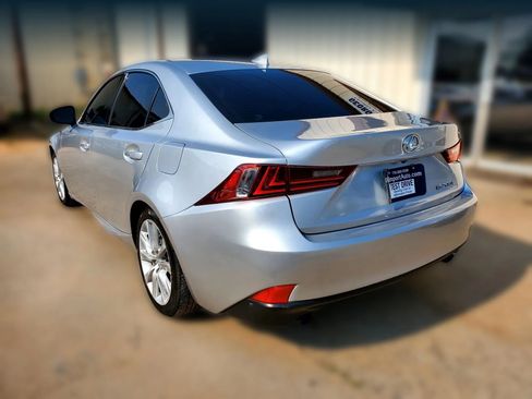 Used 2016 Lexus IS 200t RWD image 6