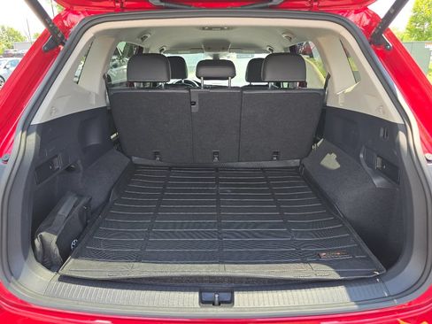 Used 2022 Volkswagen Tiguan SE AWD/4WD image 27