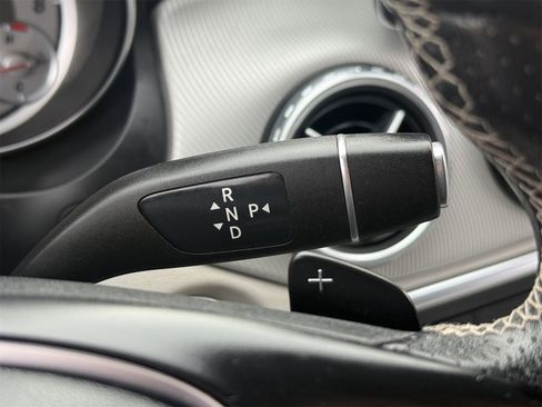 Used 2017 Mercedes-Benz GLA 250 4MATIC w/ Premium Package image 31